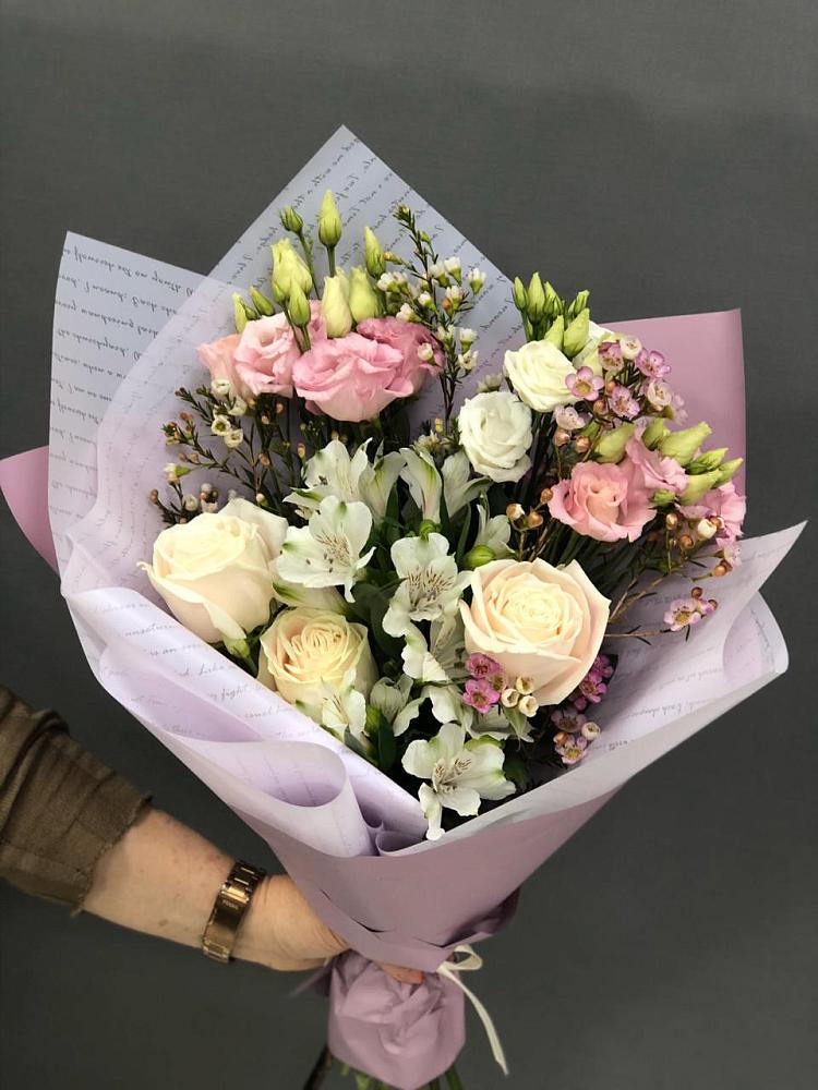 Букет цветов из: Альстромерии, Розы и Лизиантусы в Кабаново