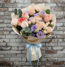 Букет цветов из:  Розы, Лизиантусы и Гвоздики в Кабаново
