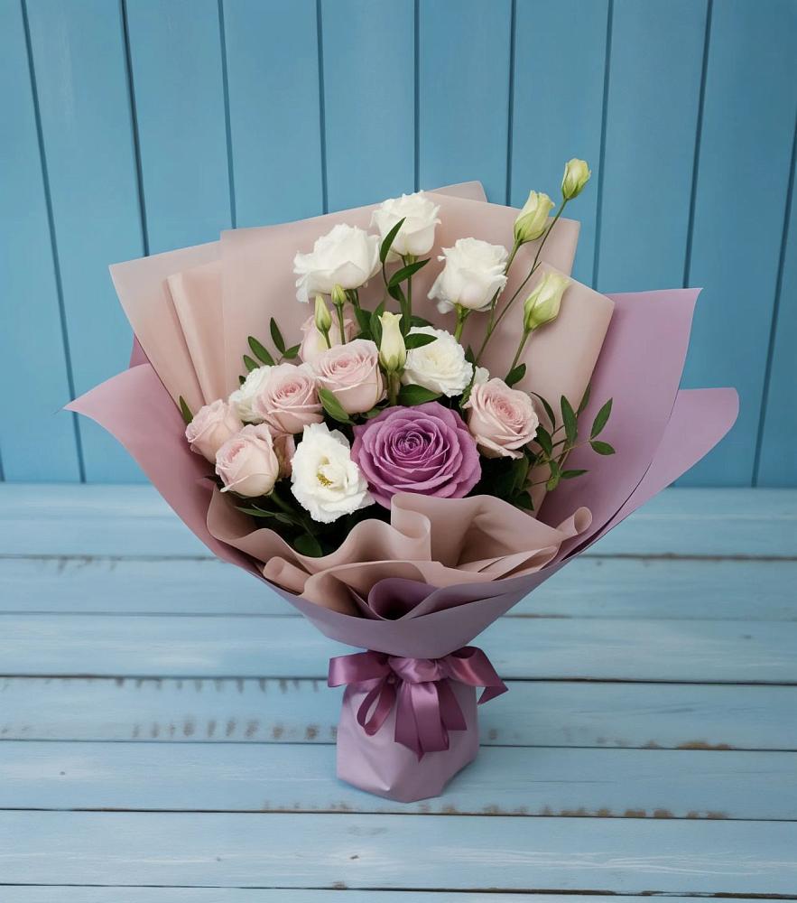 Букет цветов из: Розы и Лизиантусы в Кабаново